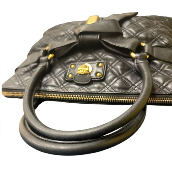 Marc Jacobs Collection Quilted Black Leather Belted Bruna Handbag Auth - Picture 5 of 16